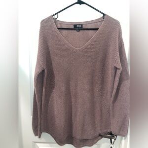 Ana knit mauve pink with gold sweater v neck